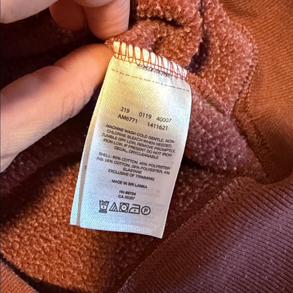 Columbia Men’s Red Quarter-Zip Fleece Pullover - Picture 5 of 7
